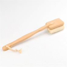 brosse de bain en bois